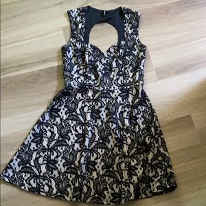Cocktail/Party Dress